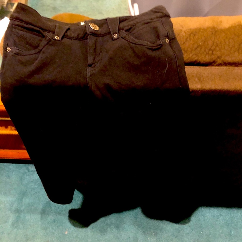 Capri pants
